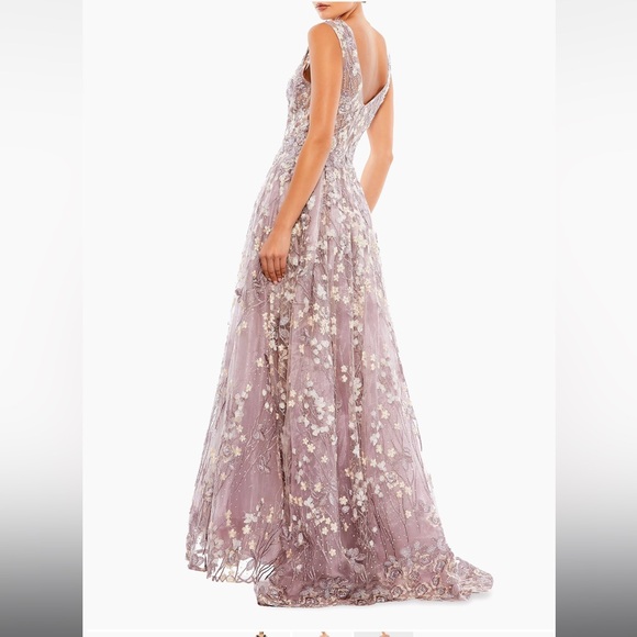 Mac Duggal Floral Embroidered V-Neck Gown Lilac Size 4 - Picture 2 of 5